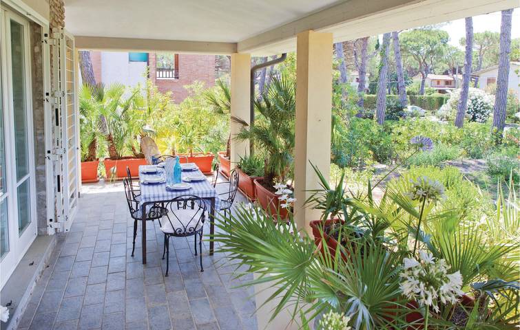140qm Wohnung + Parkplatz, Garten & Internet, 1,5km zum Strand in Principina A Mare, Grosseto