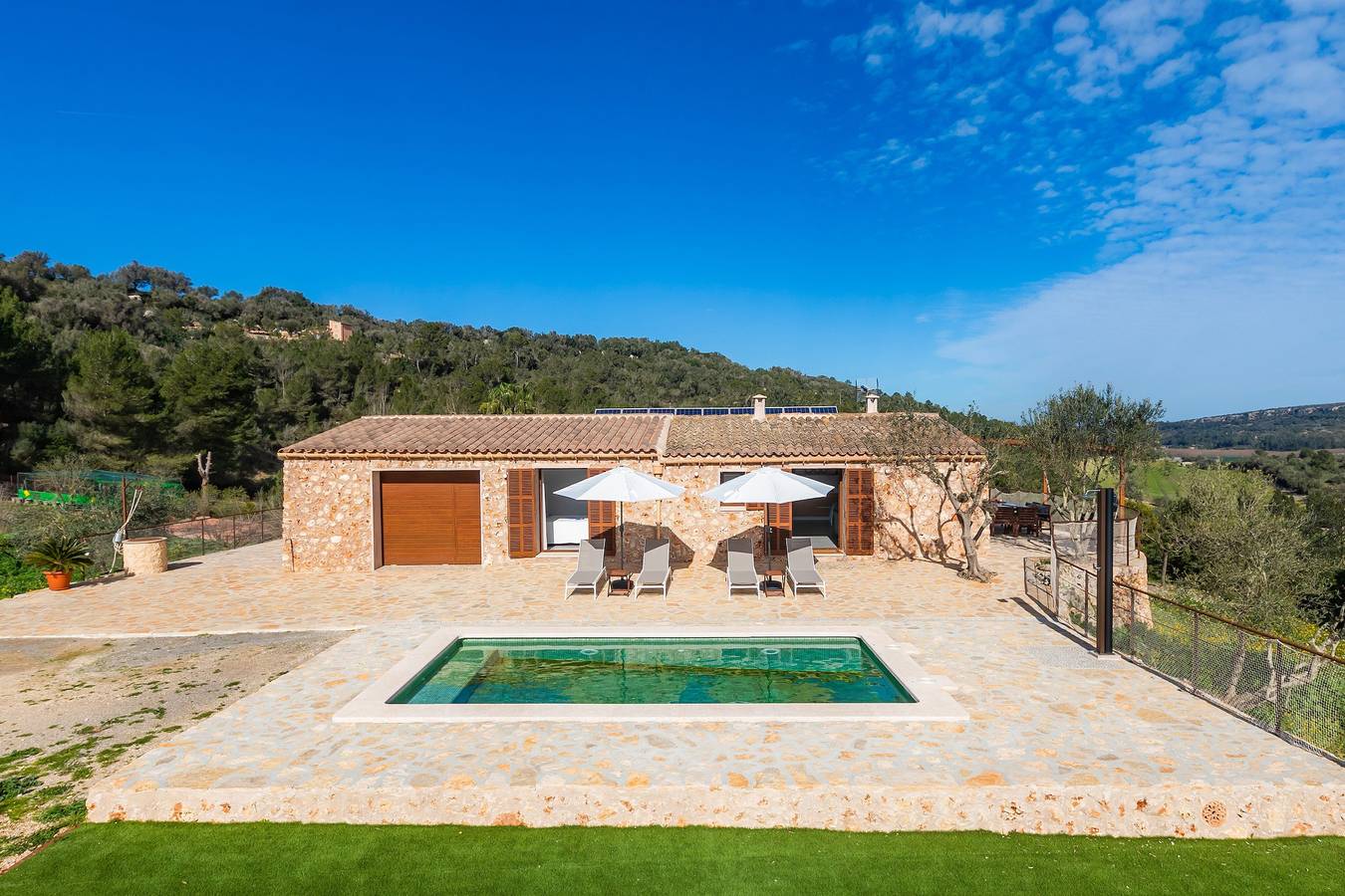 Landhaus "Can Jaume" mit Pool, Terrasse, Bergblick & Wlan in Manacor, Mallorca Osten