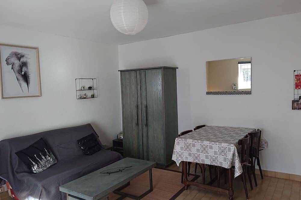 Appartement entier, Spacieux T1 - 3 * - Aux Plaisirs du Conflent - Idéal Cure, Tourisme, Rando in Vernet-les-Bains, Parc naturel régional des Pyrénées catalanes