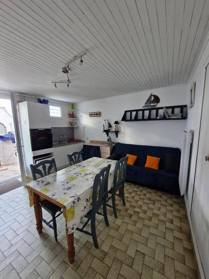 Gîte pour 4 personnes, avec terrasse dans La Petite Plage Saint Georges D Oleron