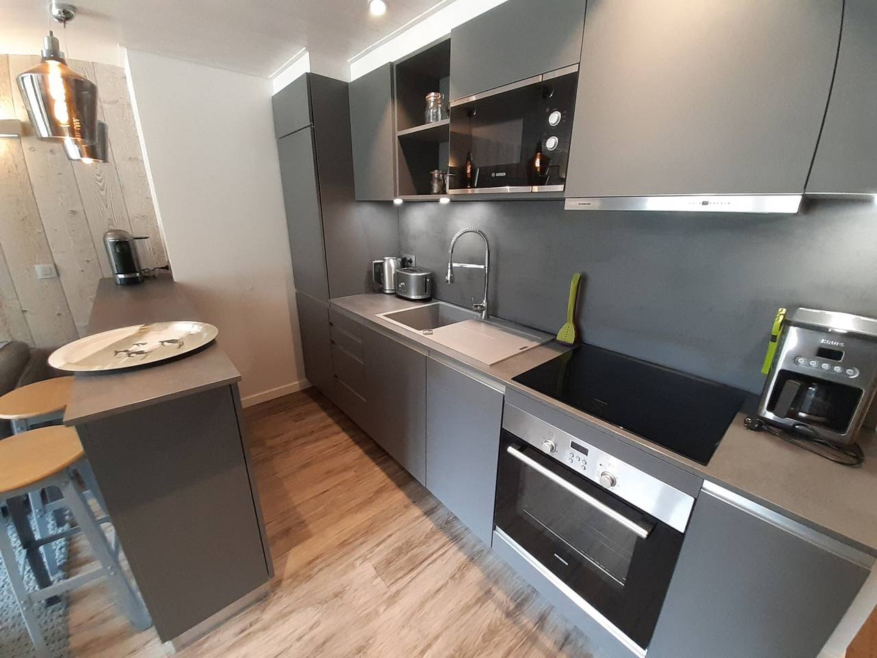 Appartement entier, Appartement rénové 3 chambres skis aux pieds à Courchevel avec Wifi in Courchevel 1650 (Moriond), Saint-Bon-Tarentaise