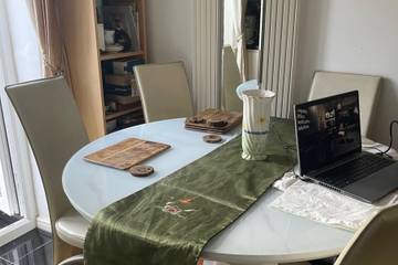 Vacation Rental for 4 Guests in Cardiff, Cardiff region, Picture 4