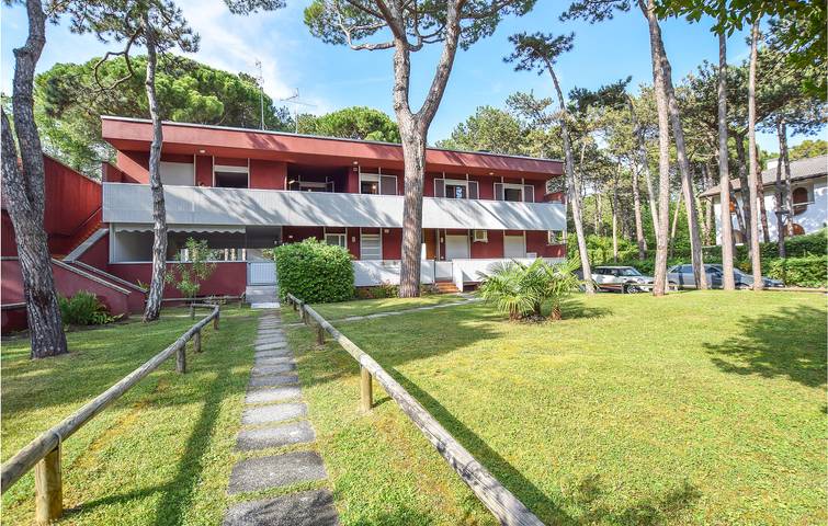 Ferienwohnung für 8 Personen, mit Pool und Garten - 1