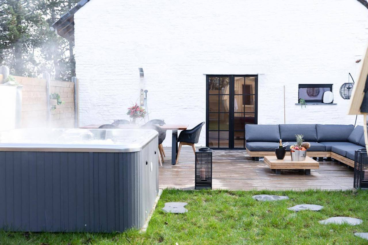 La Grenouille - Suite de luxe & Welness Privatif in Leuze-en-Hainaut, Hainaut