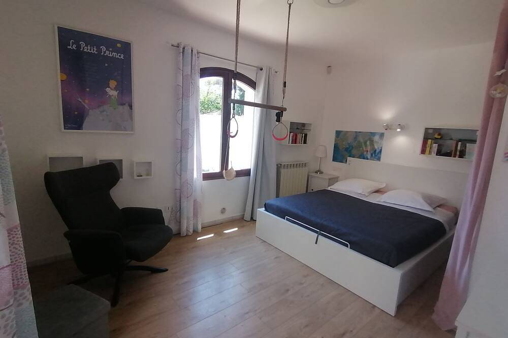 Villa with private pool - garden - family vacations near the sea in La Garde, Parc national Port-Cros