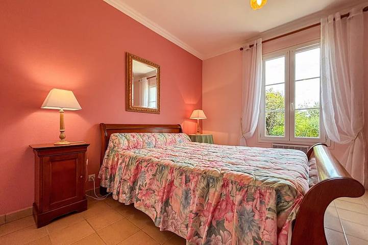 Maison de Charme avec Piscine Chauffée et Tennis à Proximité du Zoo de Beauval in Faverolles, Vallée de la Loire