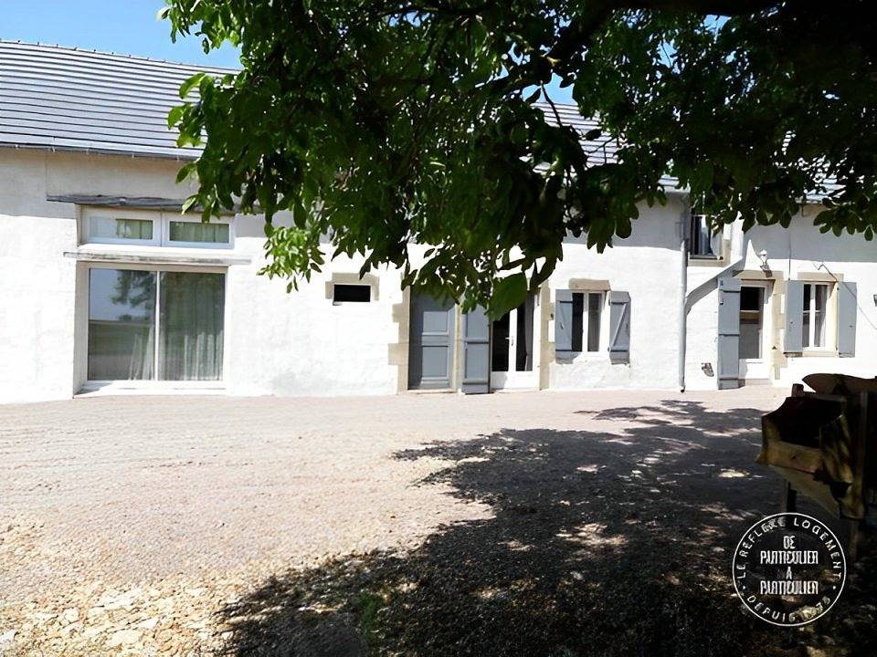 Ensemble de 2 Gîtes entre vignobles in Azy, Région de Bourges