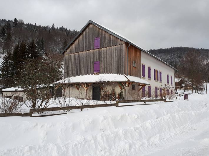 Gîte pour 35 personnes, avec terrasse et jardin ainsi que jacuzzi et sauna, animaux acceptés dans les Vosges - 2