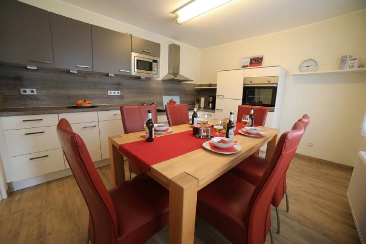 Ferienhaus für 6 Personen, mit Balkon/Terrasse, kinderfreundlich in Winterberg - 2