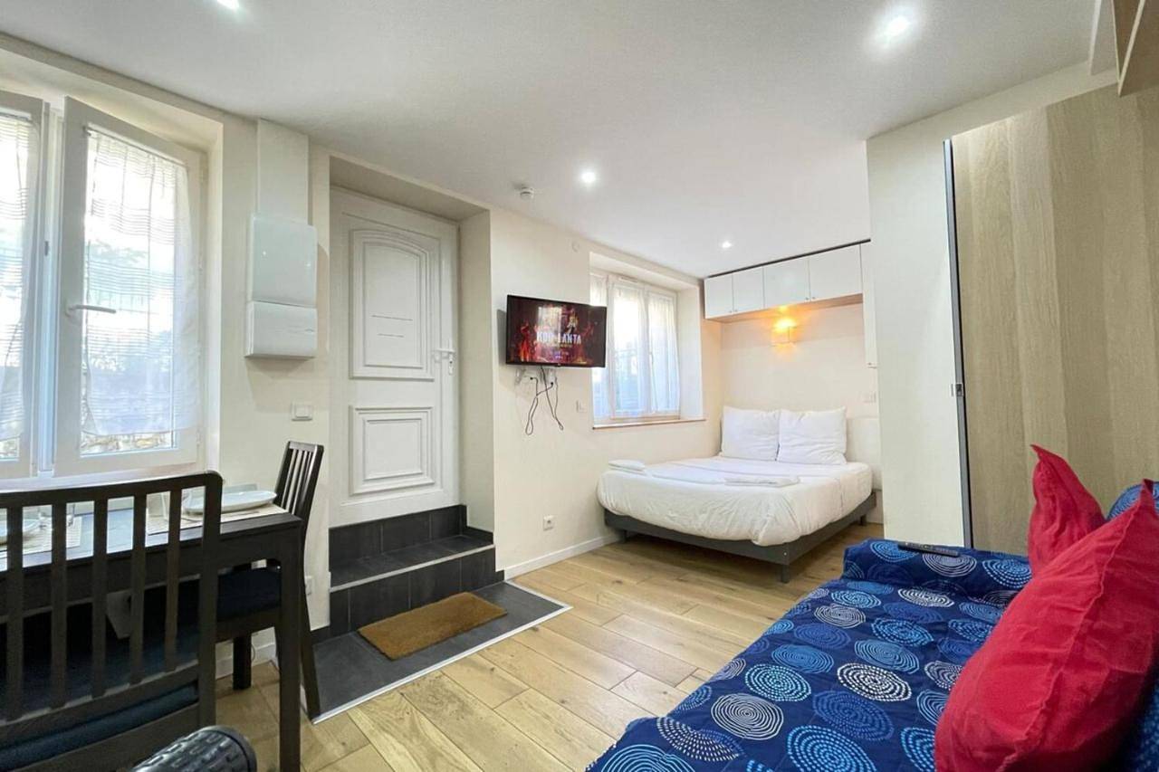 Appartement entier, Cosy Appart Jouy N1 Rer C 500 m in Jouy-en-Josas, Yvelines