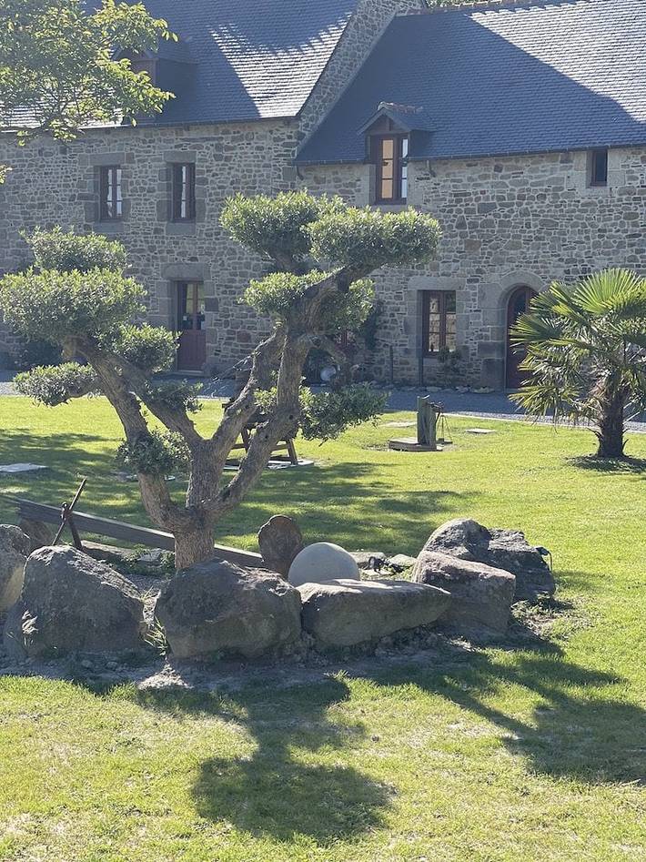 Location de vacances pour 2 personnes, avec jacuzzi ainsi que jardin et sauna à Mont-Dol - 3