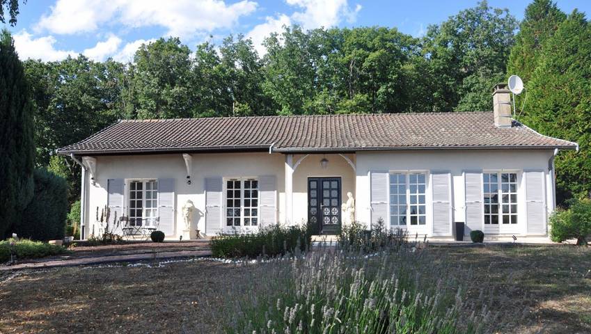 Gîte pour 6 personnes, avec jardin et terrasse