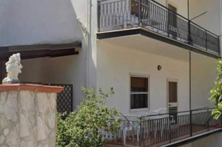 San Menaio Gargano Vacation Home in Spiaggia dei Cento scalini o delle Tufare, Vico del Gargano