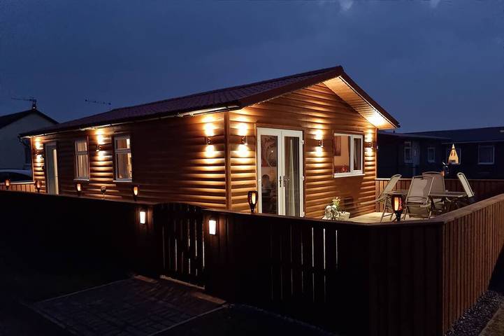 Chalet for 4 people, with terrace and garden, with pets in Bridlington