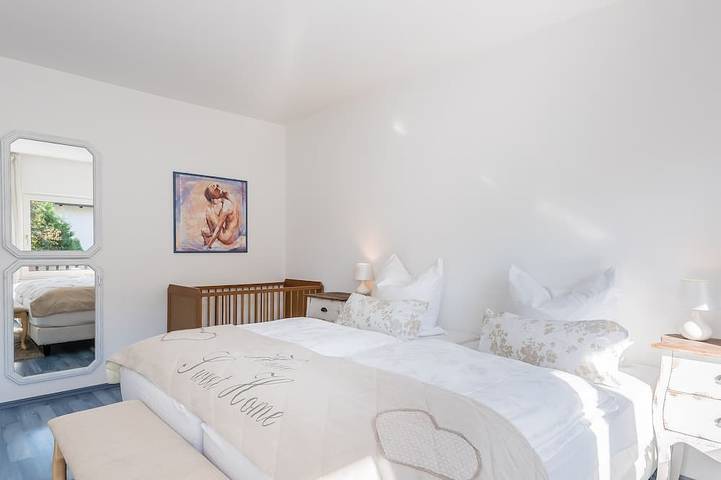 Ganze Wohnung, 4-Zi Whg mit Garten, Balkon und Kamin bei München in Pliening, Oberbayern