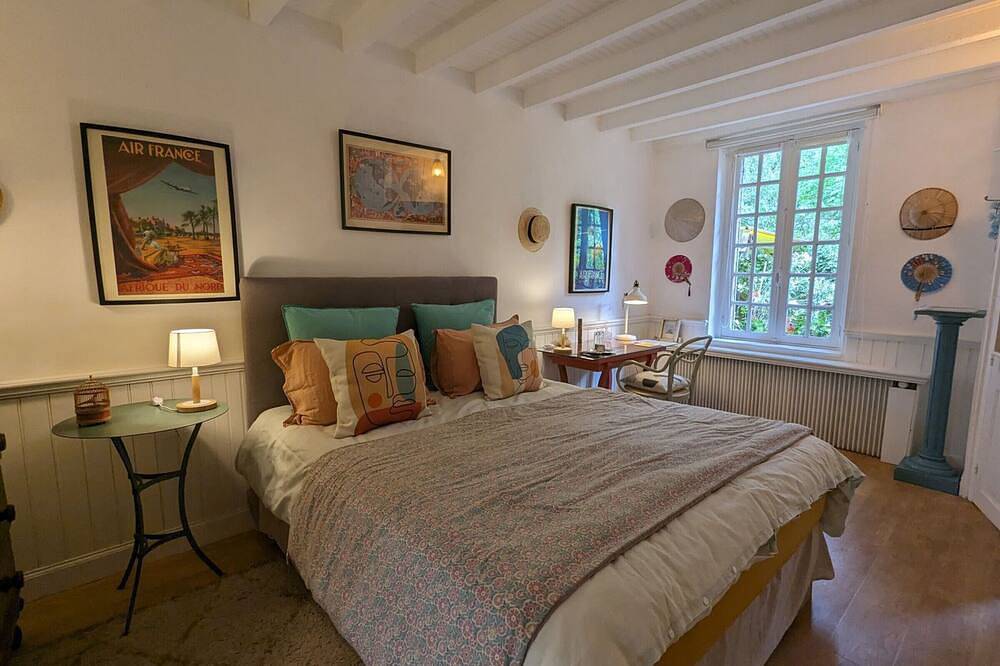 Chaleureuse chambre double avec accès jardin, Wifi et animaux admis in Région de Montargis