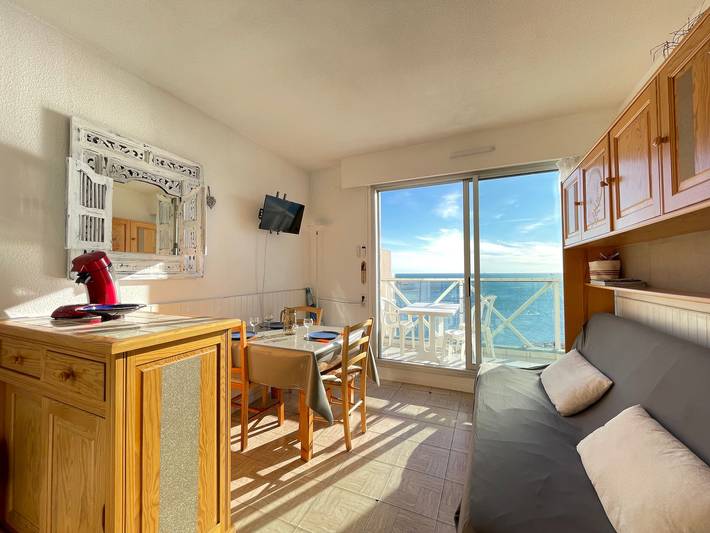 Ferienwohnung für 4 Personen, mit Terrasse und Pool in Sete - 2