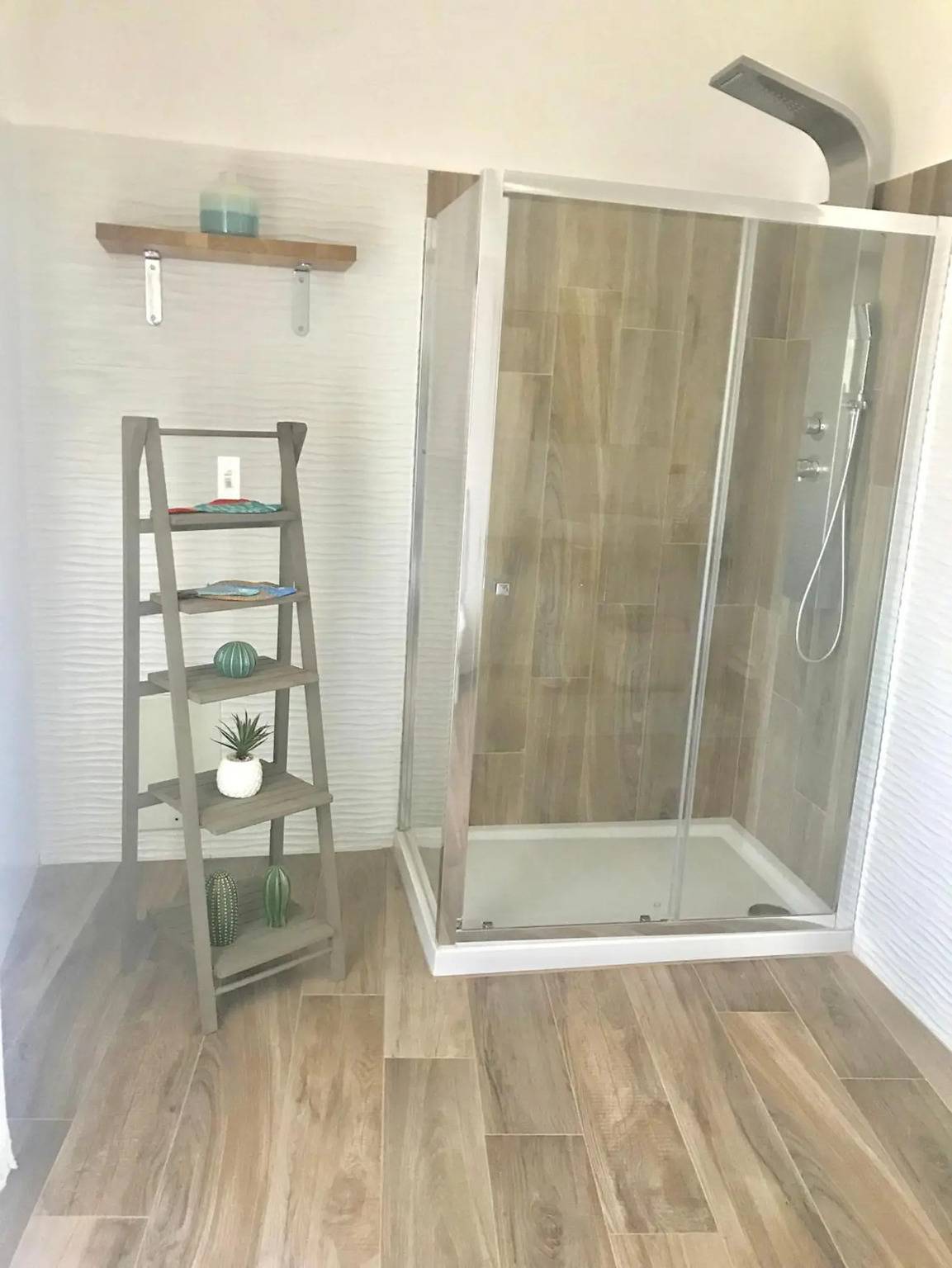Apartamento entero, Apartamento 'Blue Sea Two Apartments' con terraza compartida, Wi-Fi y aire acondicionado in Castellammare di Stabia, Provincia de Nápoles