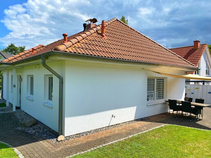 Ferienhaus für 4 Personen, mit Terrasse und Sauna sowie Garten, kinderfreundlich in Sassnitz - 2