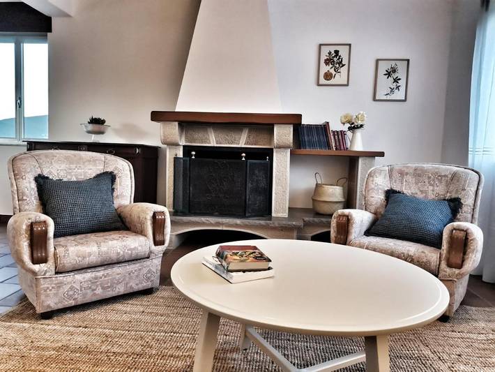 Apartamento para 4 personas, con jardín y vistas en Viveiro