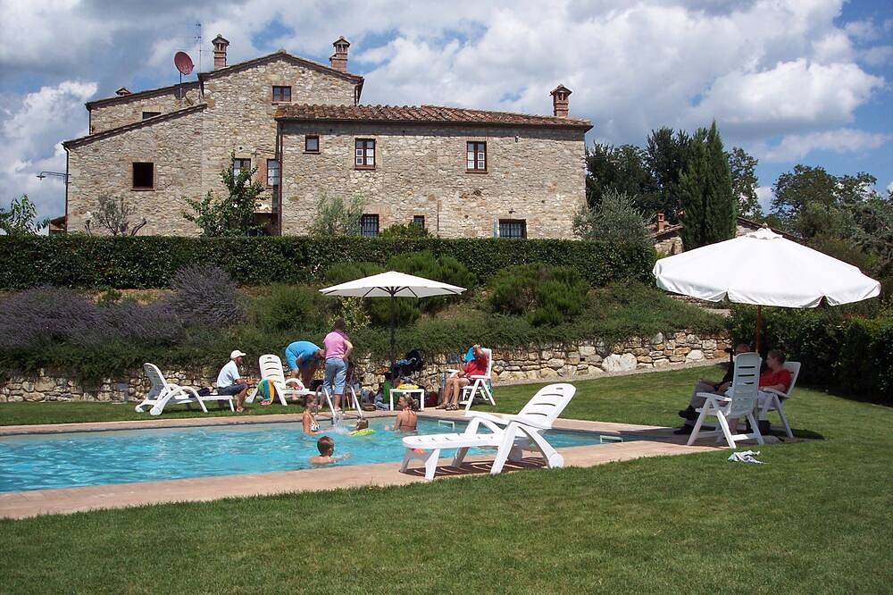 Ganze Wohnung, Toskana. Schönes Ferienhaus mit Pool. in Lilliano, Castellina in Chianti