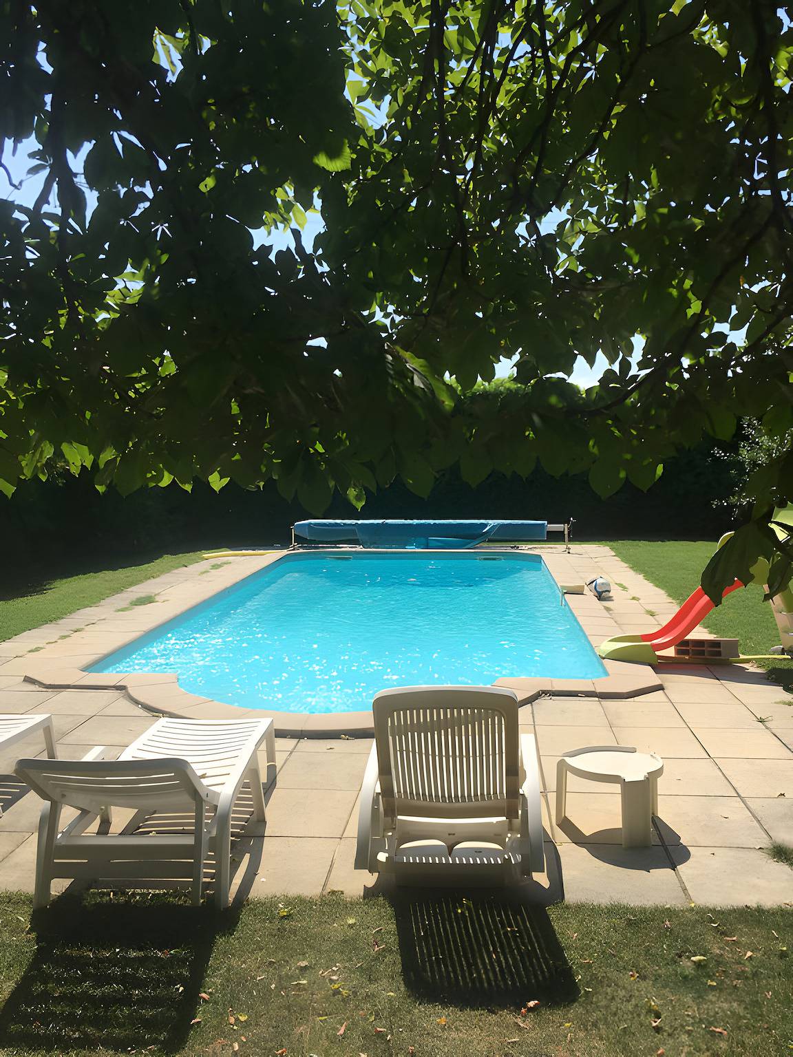 Chambre Rose avec piscine et jardin in Sauzet, Région de nyons