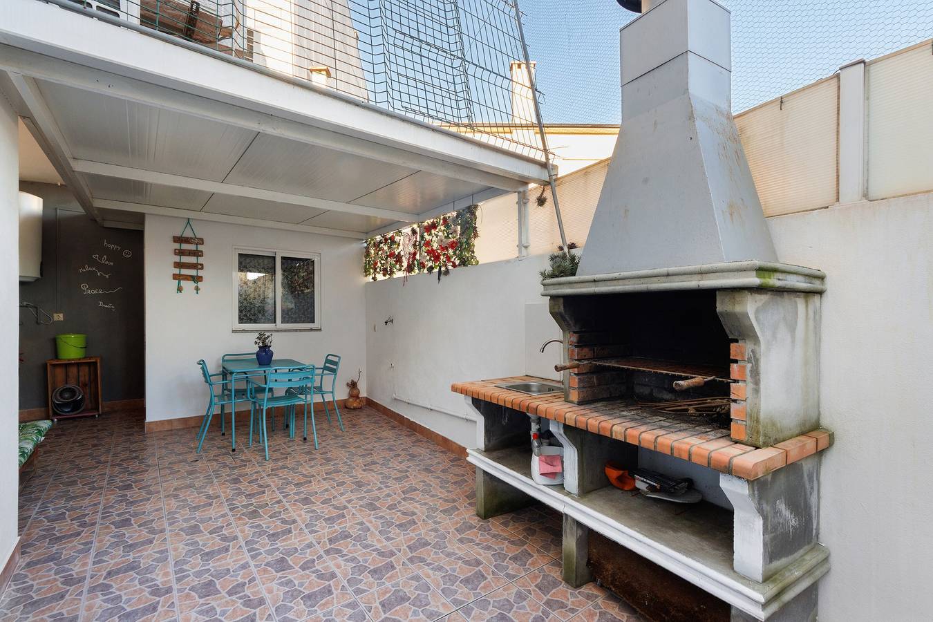 Tour House - Rio Tinto in Rio Tinto, Distrito do Porto