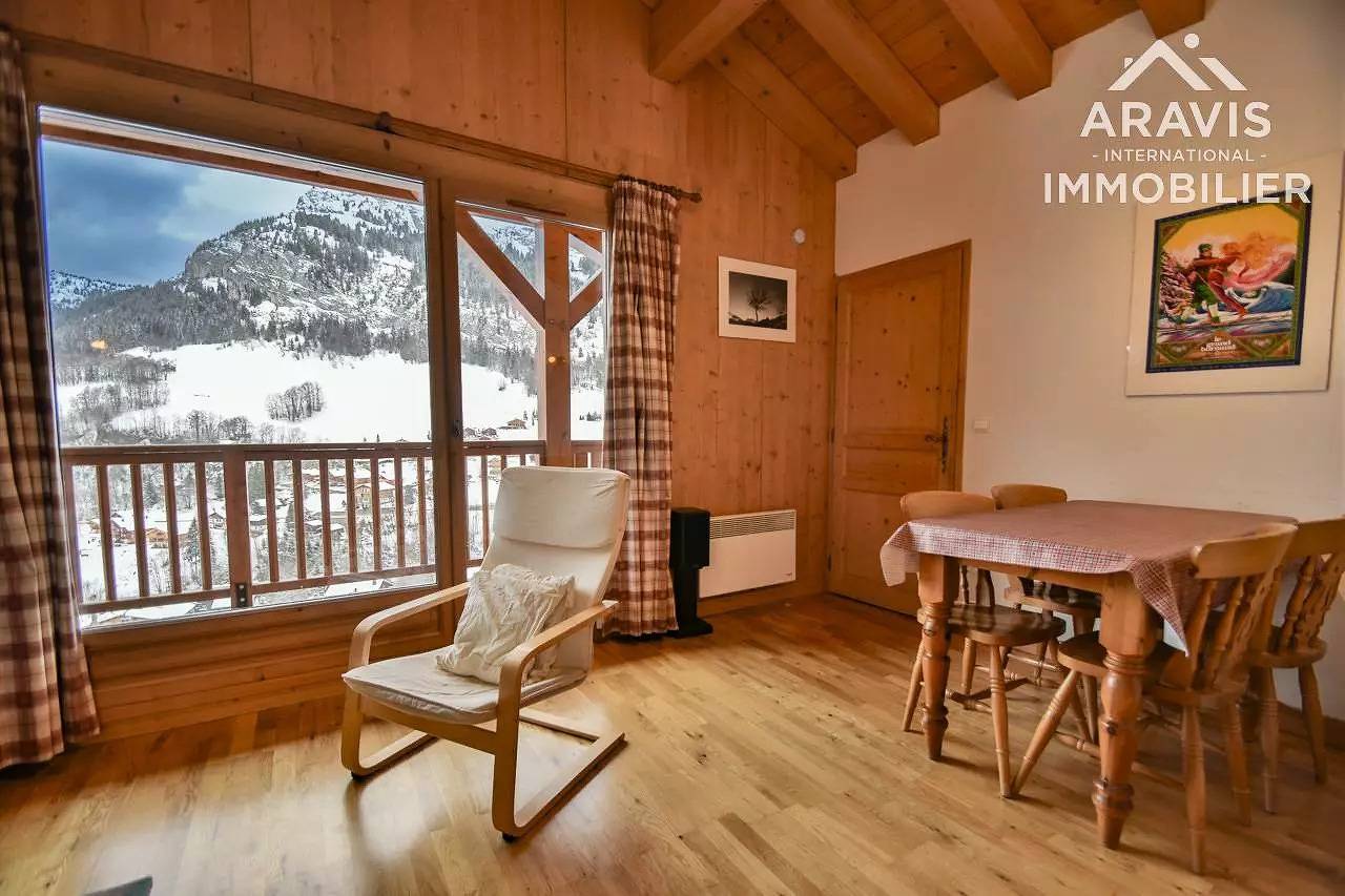 Apartamento entero, Refuge C6 - Moderno apartamento a 50 m de las pistas, 2 dormitorios, balcón sur con vista a la montaña in Le Grand-Bornand, Región de Annecy