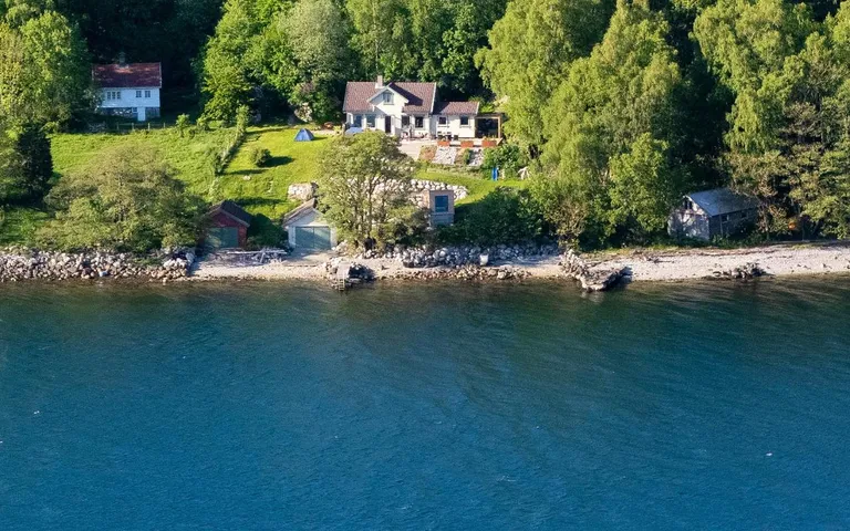 Ferienhaus für 8 Personen, mit Terrasse und Sauna sowie Ausblick und Garten - 1