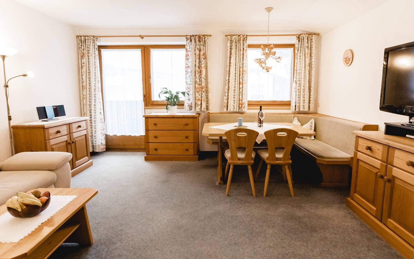 Geheel vakantieappartement, App/3 slaapkamers/douche, bad, wc in Ellmau, Kaisergebirge