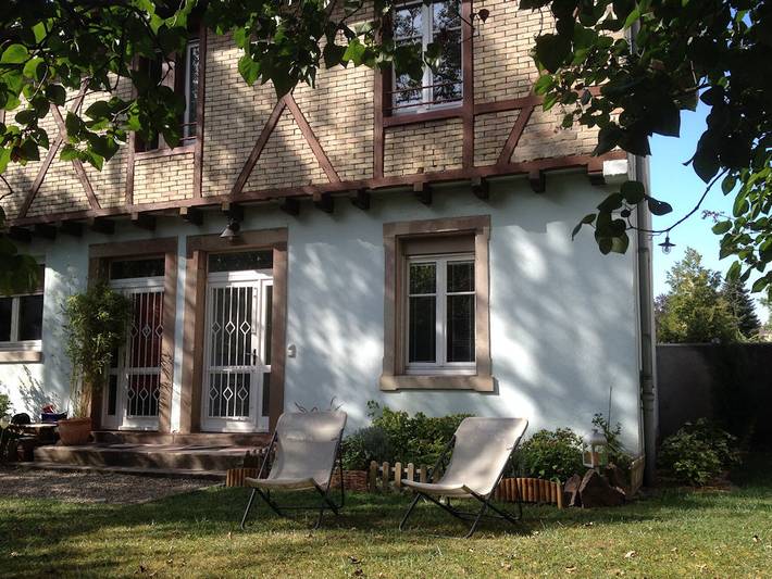 Gîte pour 4 personnes, avec terrasse et jardin à Colmar - 2
