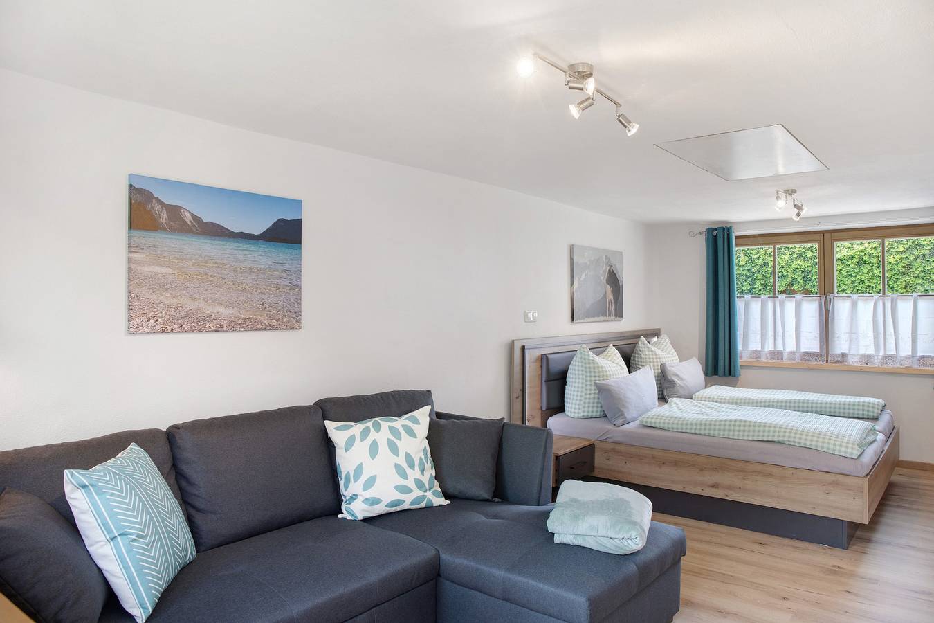 Ganze Wohnung, Ferienwohnung 'Wankblick' mit Bergblick, privater Terrasse und Wi-Fi in Farchant, Bayerische Alpen