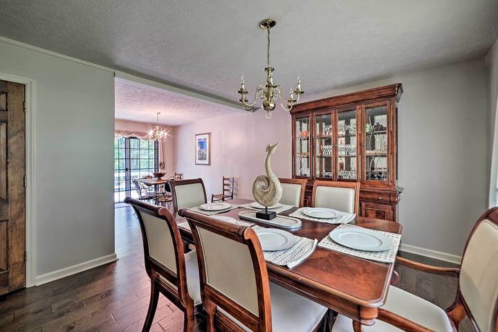 Vacation rental for 10 people, with yard and balcony in Lake Barkley