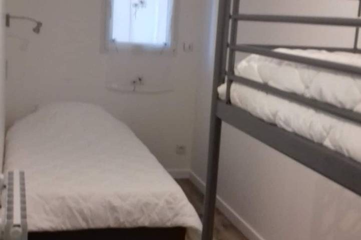 Ganze Wohnung, Großer T3 mit Garten, beheiztem Pool und Strand 700 m in Combrit, Côte de Cornouaille