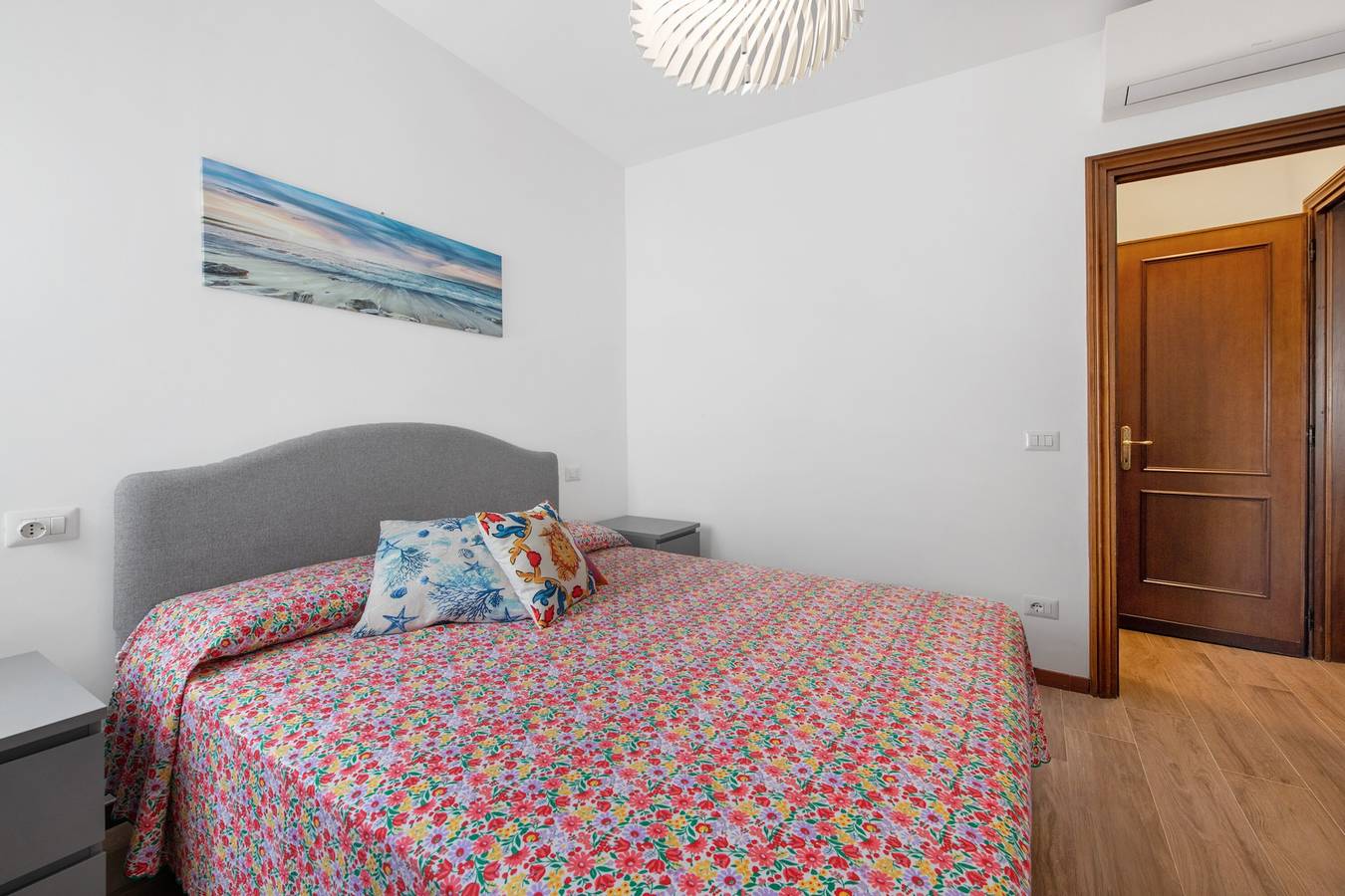 Ganze Wohnung, Ferienwohnung 'Madernina im Herzen der Stadt' mit Balkon, Wi-Fi und Klimaanlage in Maderno, Toscolano-Maderno