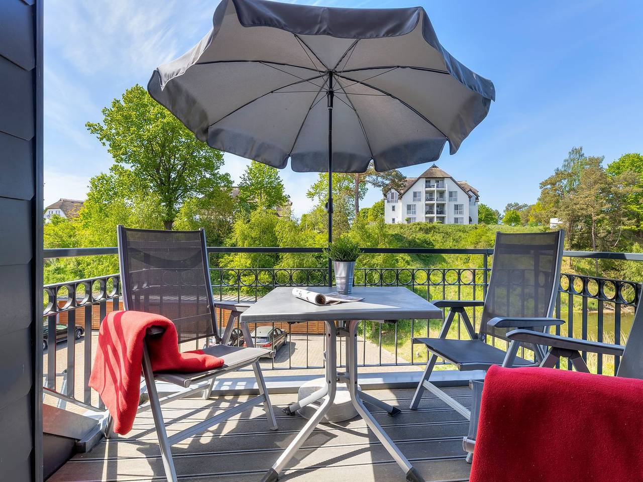 Entire apartment, Herzlich Willkommen in der Residenz am Balmer See Whg. Bs69 in Balm auf Usedom. in Balm, Benz