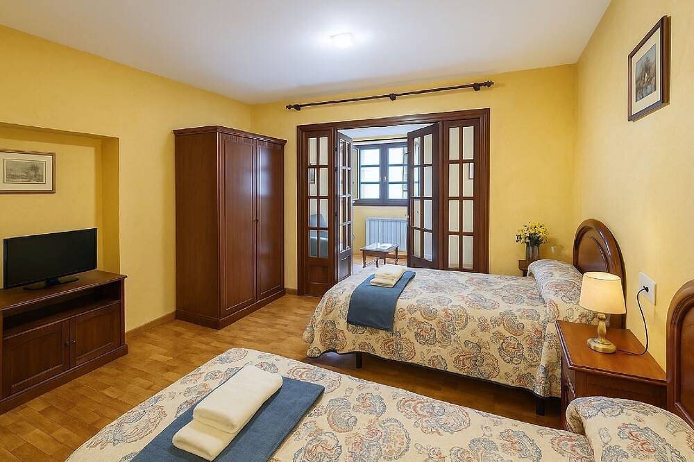 Entire apartment, Casa Pilar Apartment in Ribadesella, Costa Verde (Spain)