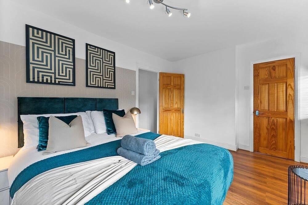 Elegant 3-Bedroom House in the Heart of Windsor in Windsor, Berkshire