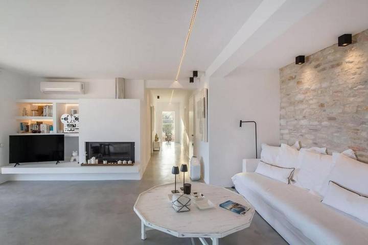 Hôtel pour 2 personnes, avec vue et piscine ainsi que jardin et sauna, animaux acceptés dans Poros - 4