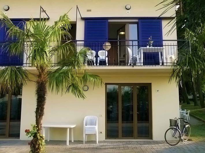 Bungalow für 4 Personen, mit Balkon und Garten in Italien - 3