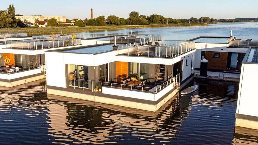 Boot für 6 Personen, mit Terrasse in Ribnitz-Damgarten - 4