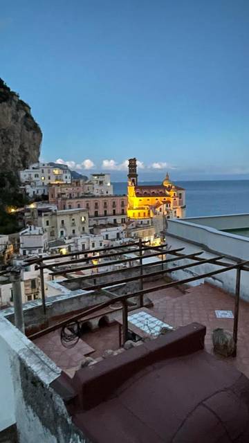 Gîte pour 5 personnes, avec vue et terrasse à Atrani