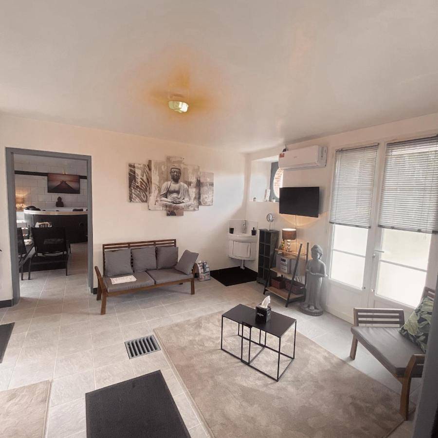 Quadruple Room in La Houssoye, Oise
