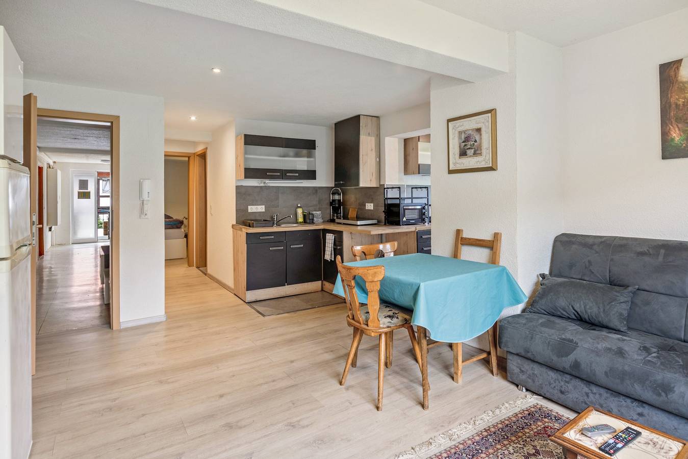 Ganze Wohnung, Apartment 'Jolie' mit Bergblick, privater Terrasse und Wlan in Söhrewald, Hessisches Bergland