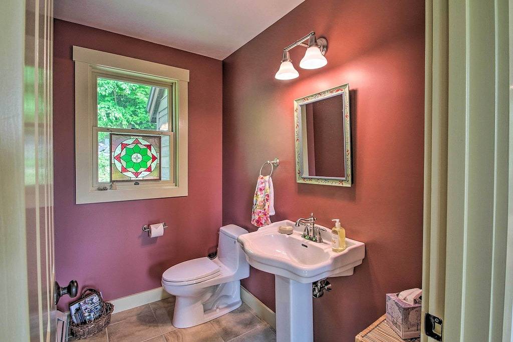 Neu! Haus mit Feuerstelle, 10 Minuten zum Attitash Mtn Resort in Jackson (NH), White Mountain National Forest