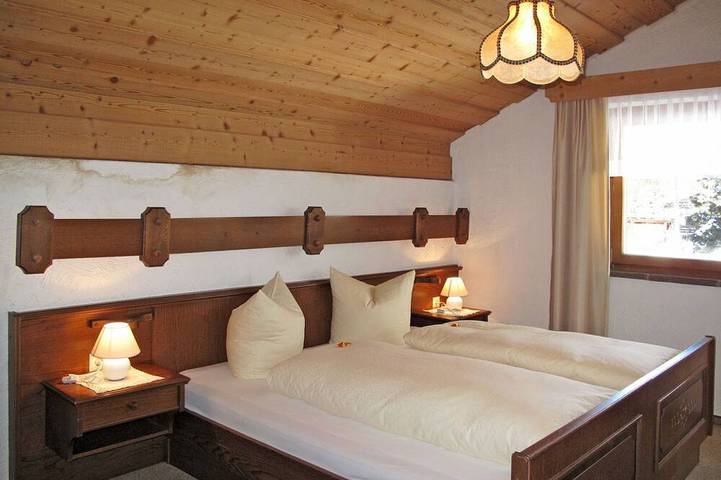 Ferienhaus für 8 Personen, mit Balkon und Garten sowie Sauna, mit Haustier in Tirol - 4