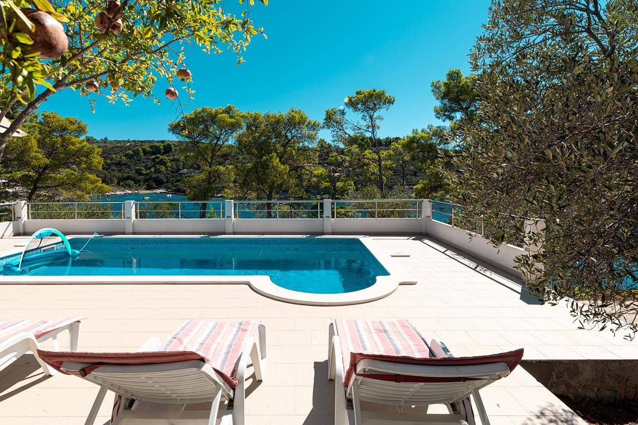 Schönes Ferienhaus mit privatem Pool
 in Vela Luka, Korcula
