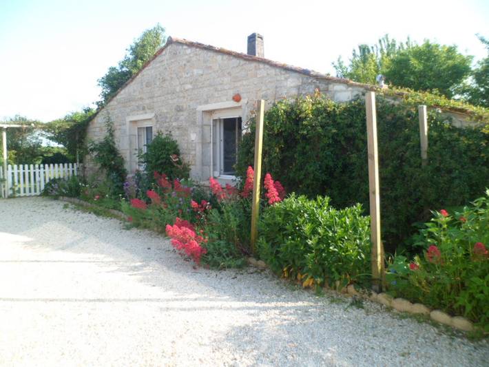 Gîte pour 4 personnes, avec jardin, animaux acceptés en Charente-Maritime - 2