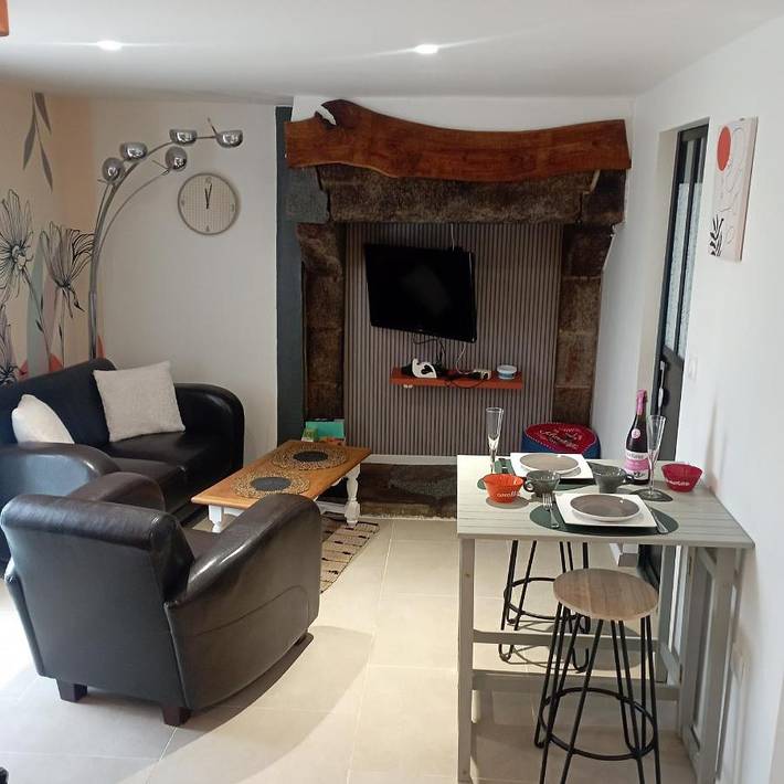 Location de vacances pour 3 personnes, avec jardin à Bégard - 2