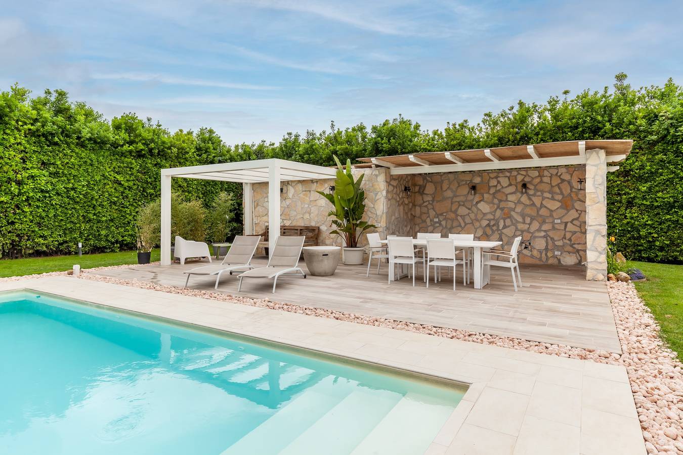 Appartamento intero, Appartamento 'Casa Ara' con piscina condivisa, terrazza privata e Wi-Fi in Pietrasanta, Riviera Toscana